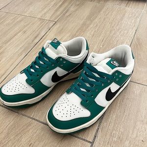 Nike Dunks Size 8 Women - Limited Edition Style